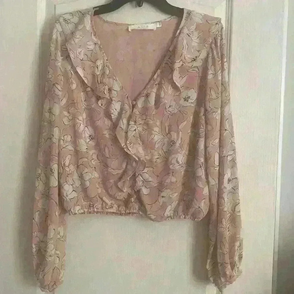 ASTR The Label Floral Ruffle Top - Picture 3 of 7